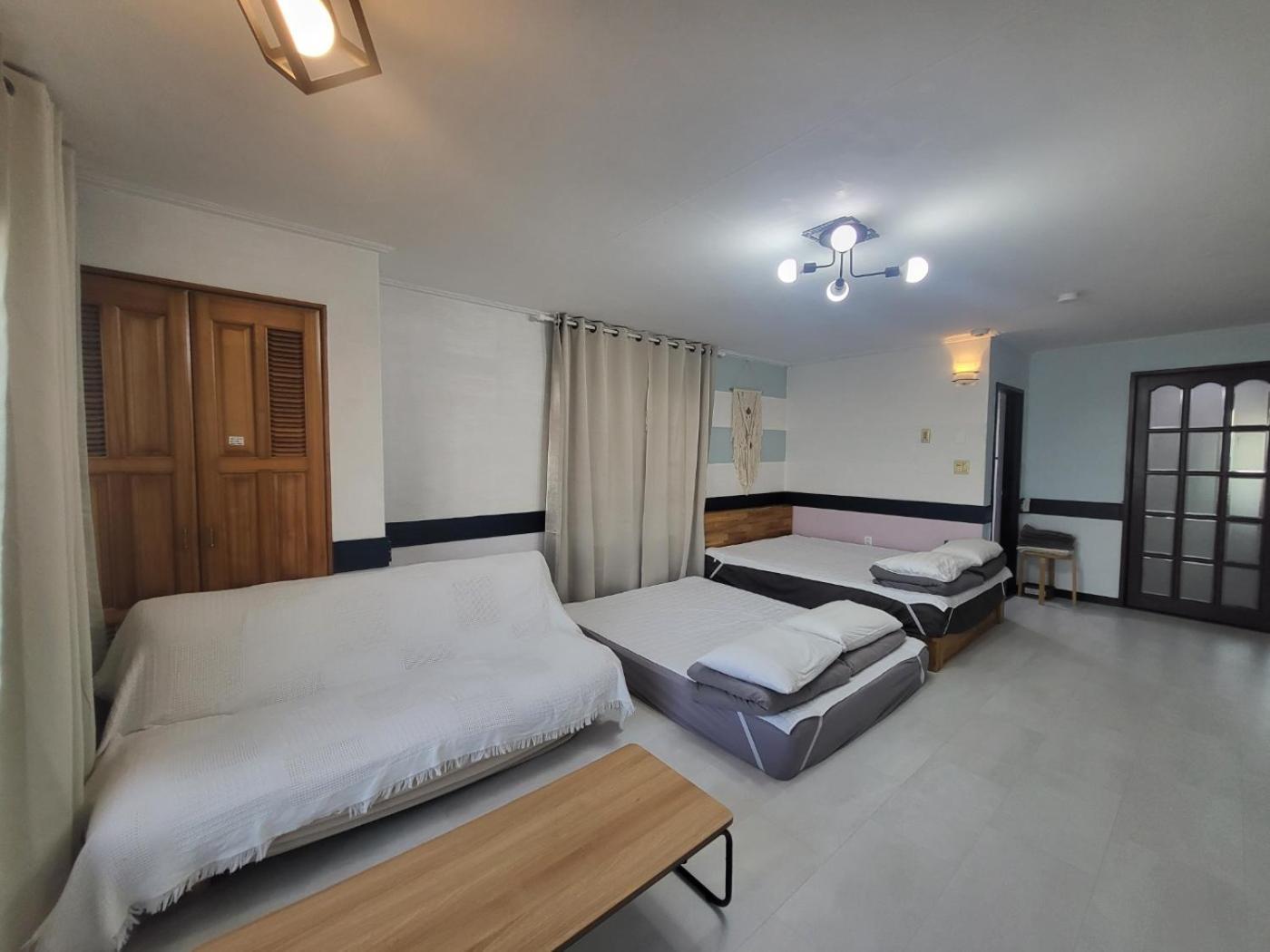 Morning Beach Pension Jeju Bagian luar foto
